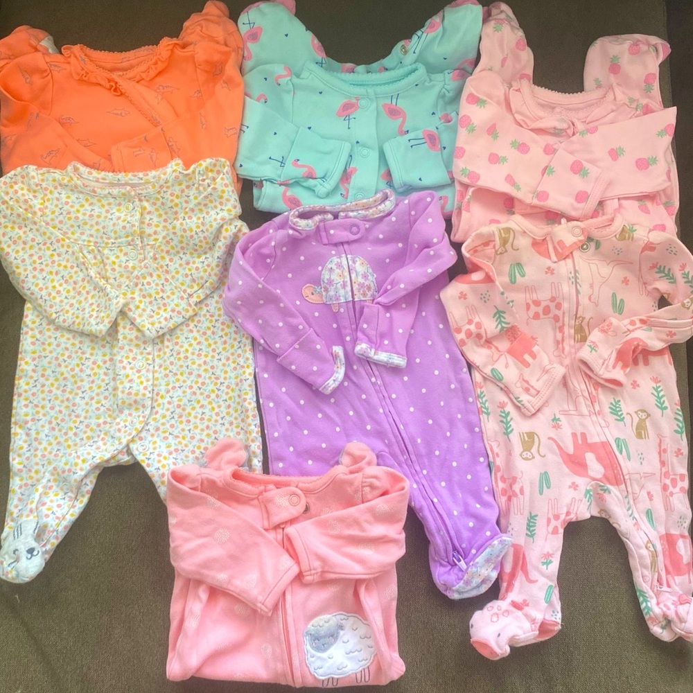 ❌❌SOLD❌❌Baby girl sleeper lot